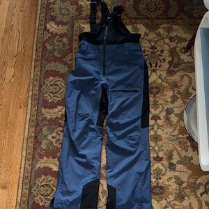 Oakley Men's Navy and Black Snow Pants Bibs Size Medium